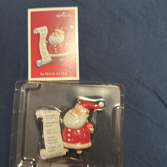 Hallmark Santa ornament 2004 - Picture 4 of 9